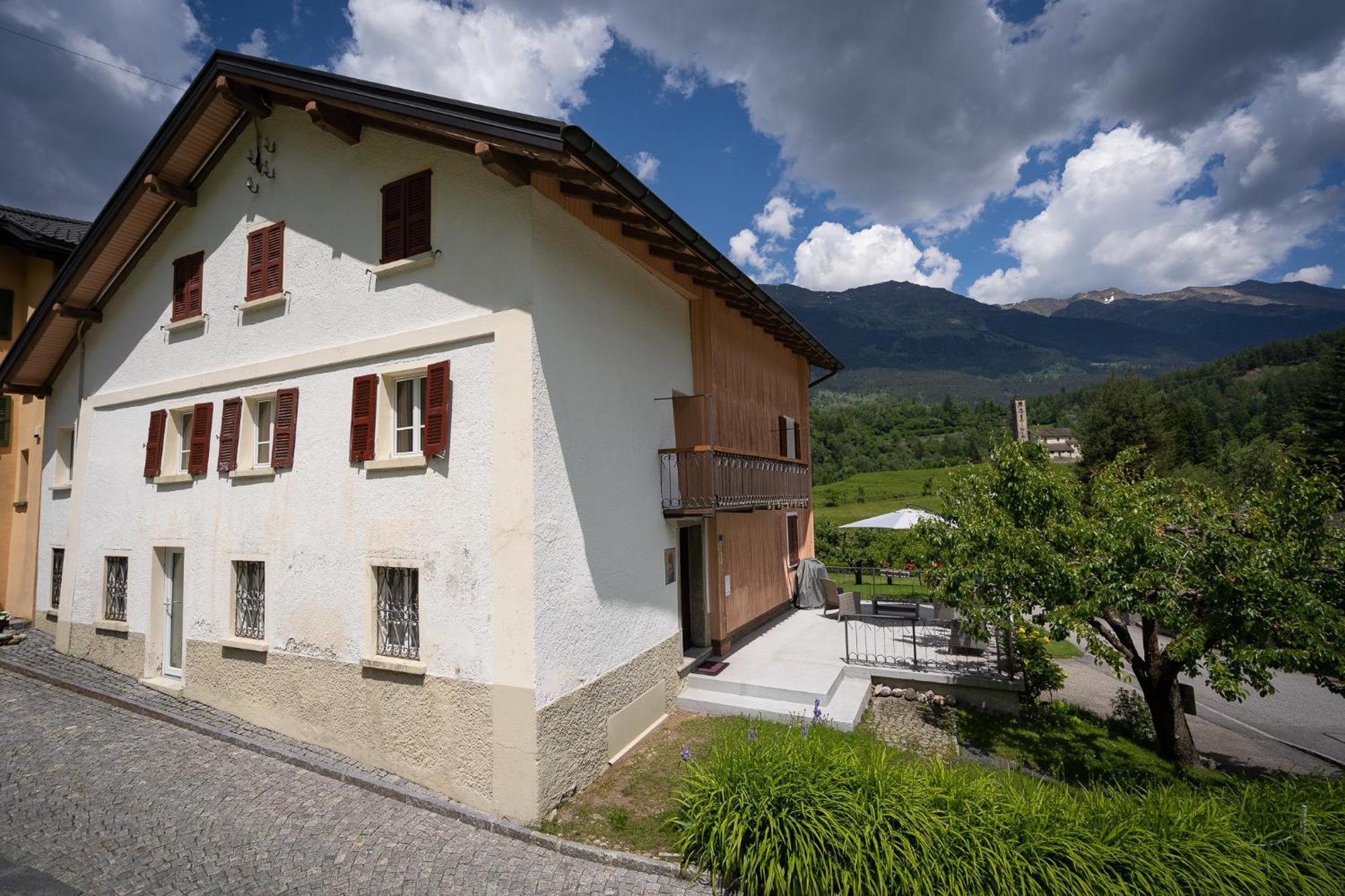 Casa Dorino - Luogo Idilliaco, Ideale Per Famiglie, Terrazza Ed Ampio Giardino, Vista Montagne, Sauna Privata Rodi Luaran gambar
